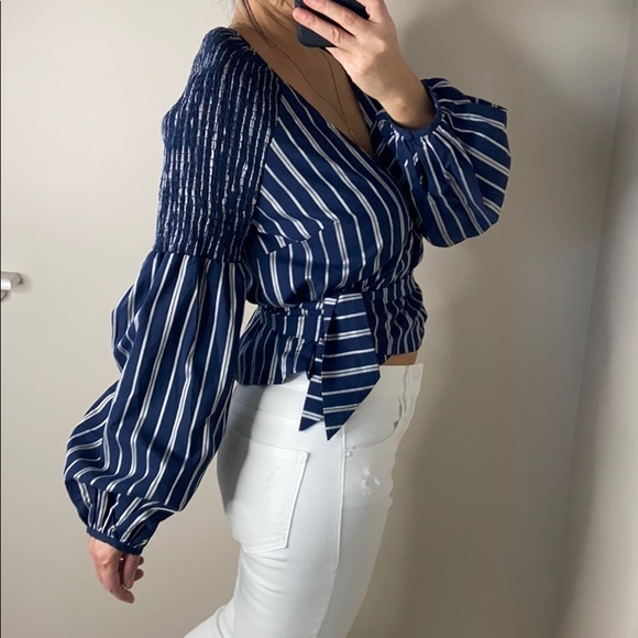 NWT Wrap striped puffy sleeves - Picture 2 of 8